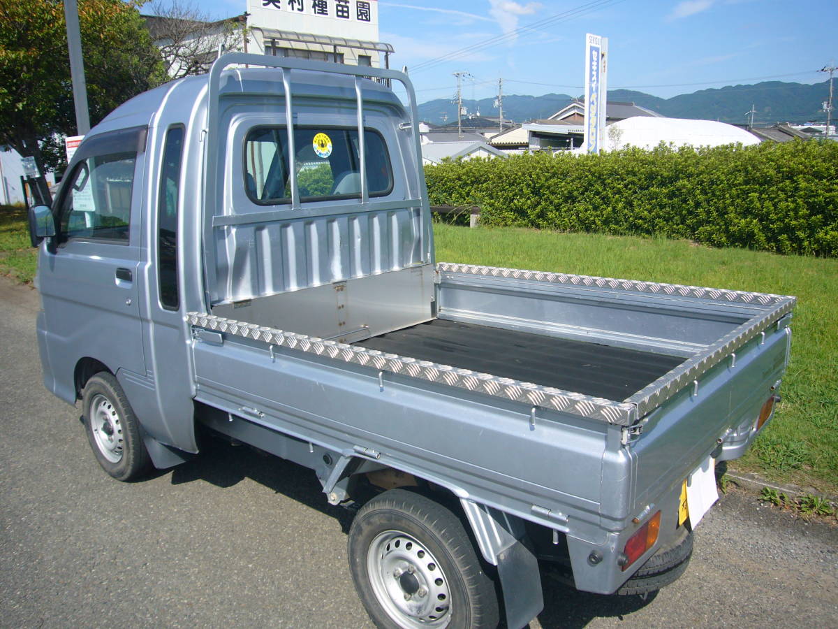 Pioneer AVIC -RZ303カーナビ 7インチ カロッツェリア 法人モデル向け AVIC-RZ06 年度地図データ (管理番号