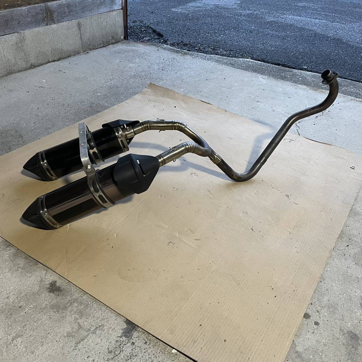 送料込み】GROM グロム（JC61）2本出しマフラー 中古品 グロム JC61