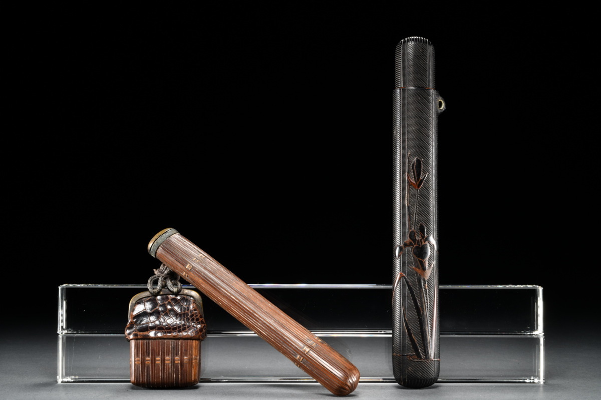 新作入荷，品質保証 ◇鶴鳴堂◇時代物 竹製煙管筒・花卉紋煙管
