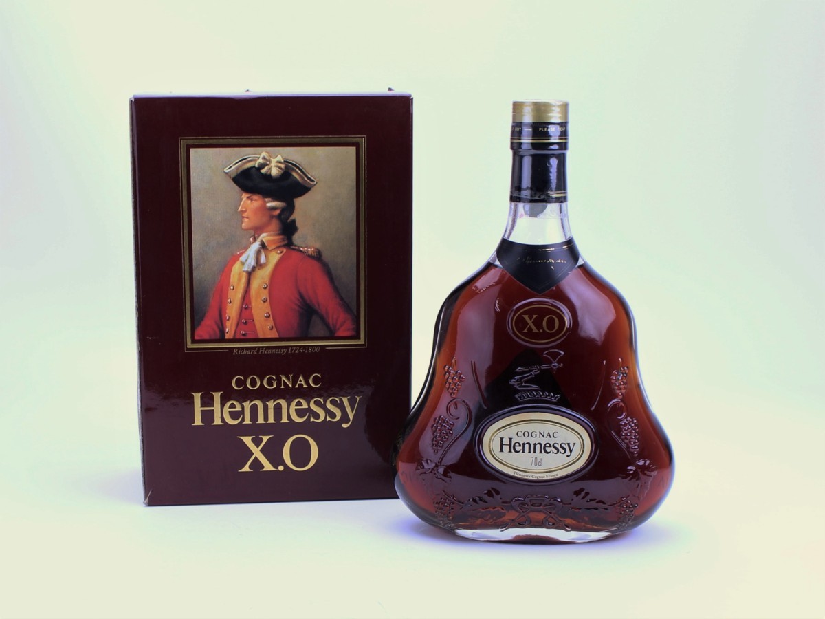【中古・未開栓】Hennessy ヘネシー XO クリアボトル 金キャップ 700ml 箱付き ブランデー (K-1317)