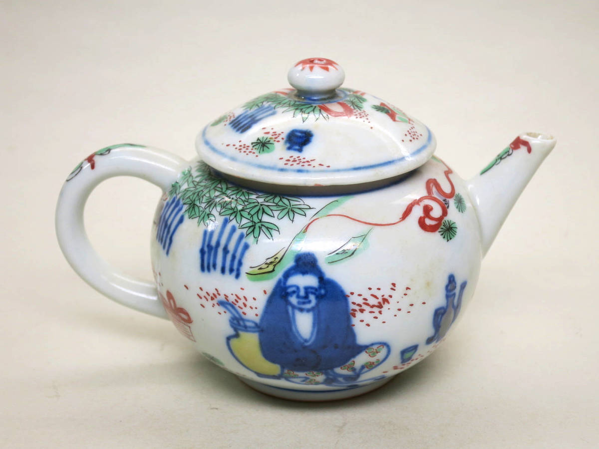 Yahoo!オークション の落札 「大明成化年製」色絵 (伊万里、有田) 陶器