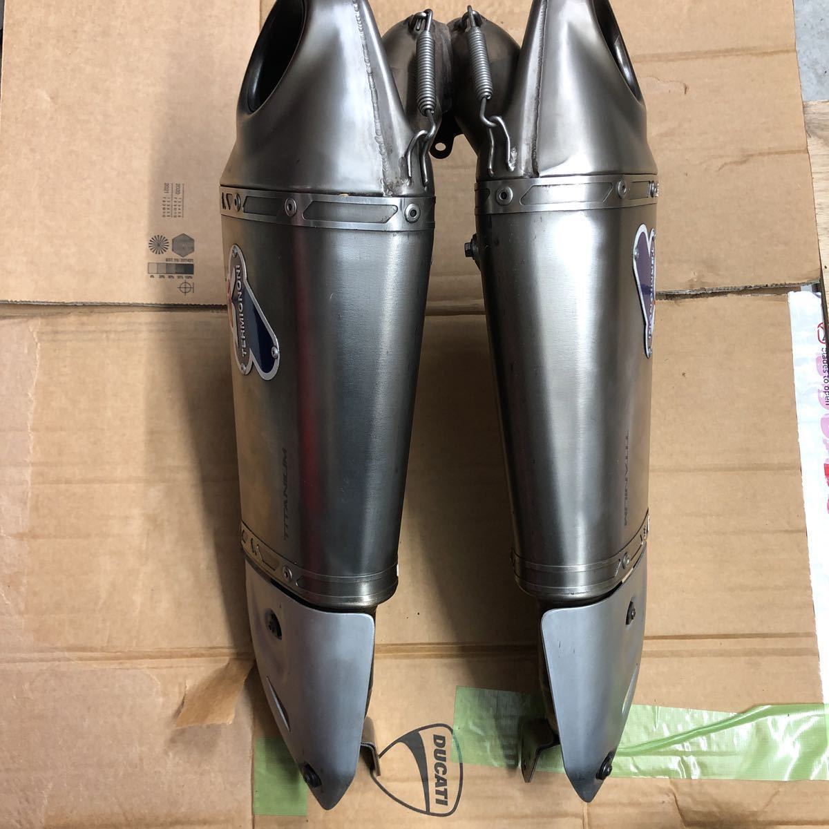 ドゥカティ899パニガーレ テルミニョーニスリップオンマフラー 
