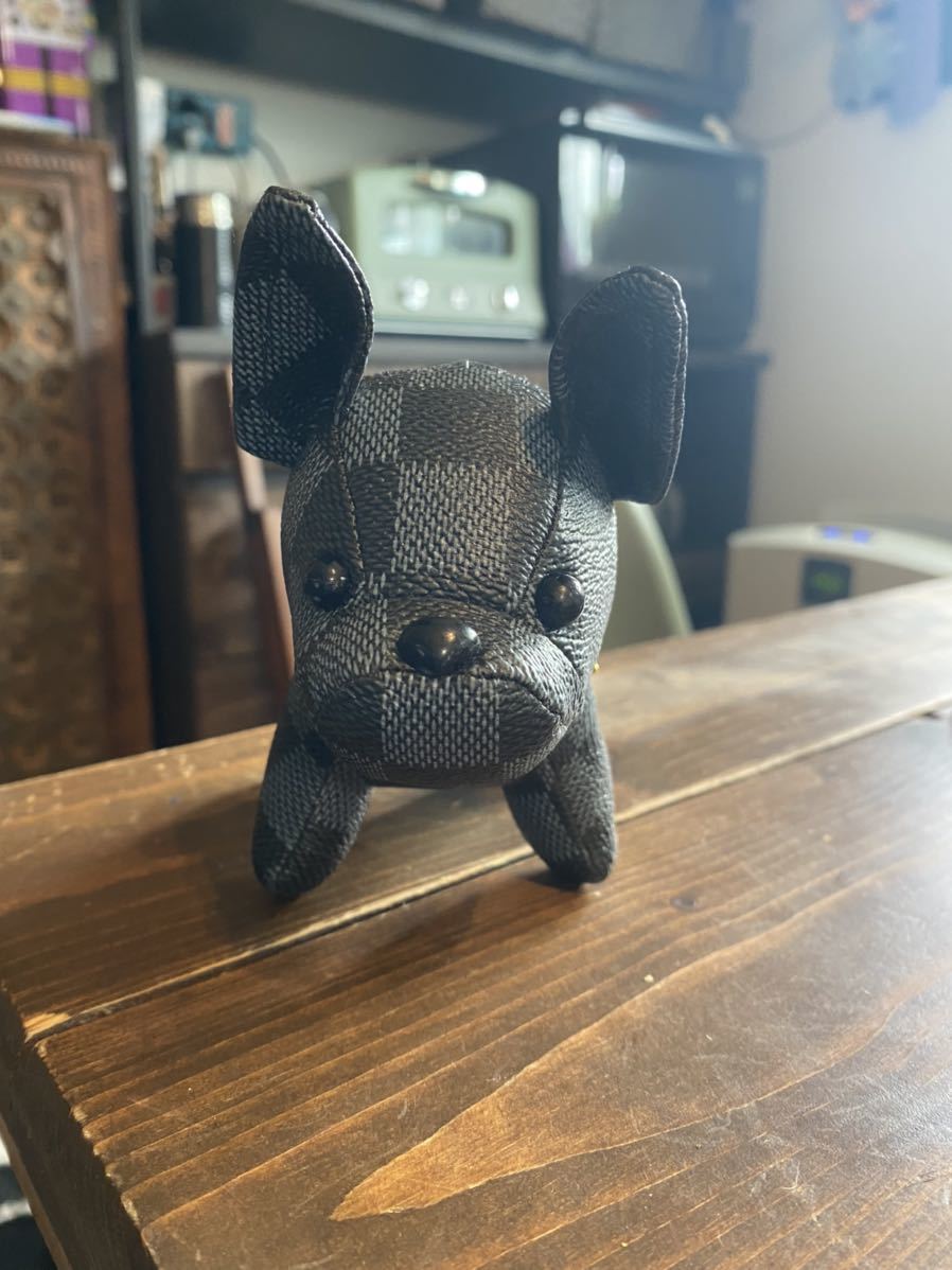 ルイヴィトンフレンチブルドッグチャームキーホルダー犬 フレンチ