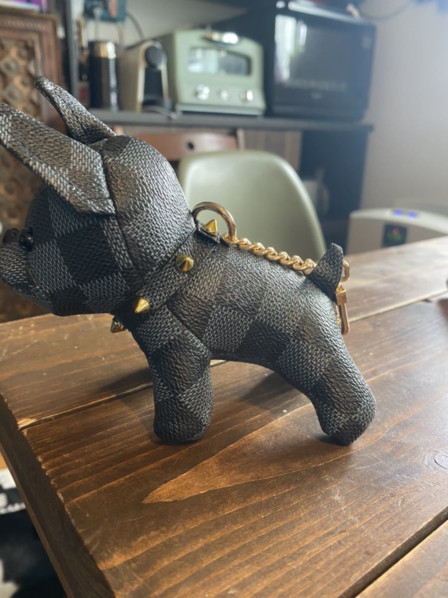 ルイヴィトンフレンチブルドッグチャームキーホルダー犬 フレンチ