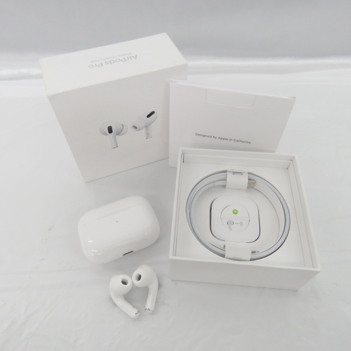 0142】USED◇Apple純正 AirPods Pro Charging Case A2190