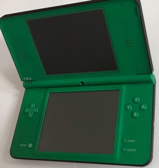 LL 本体 DSi グリーン 任天堂 ニンテンドーDSi 充電器 Nintendo ニンテンドー 動作確認済 取扱説明書 取扱説明書付き ブルー ゲーム 箱あり 動作良好