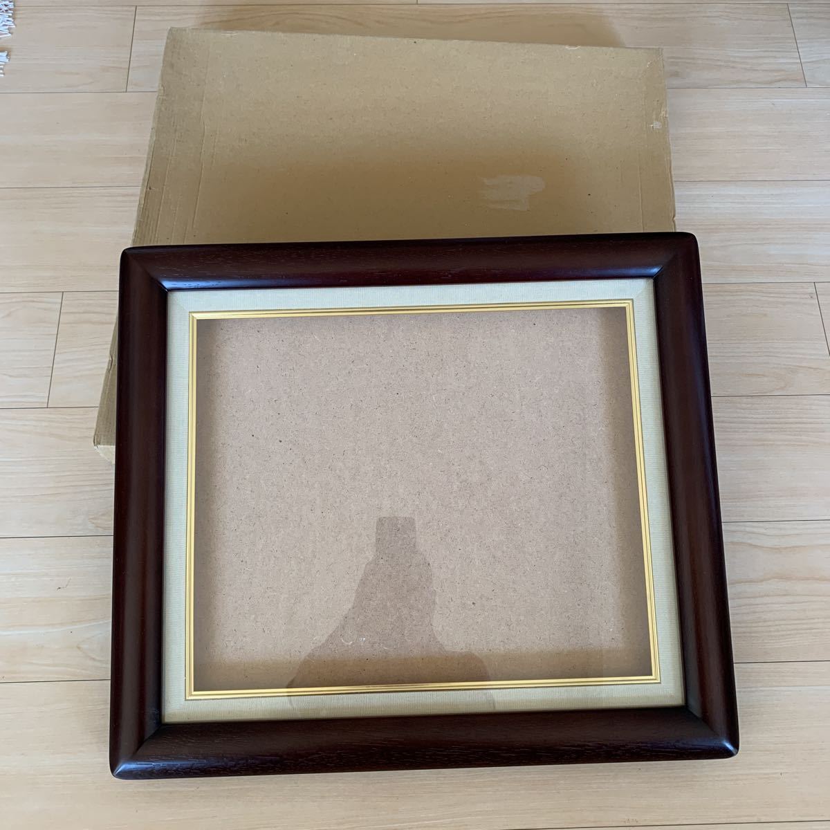100%新品，限定セール 高級額縁Ｆ8号 濃ブラウン(油彩額縁)｜売買されたオークション情報、yahooの商品情報をアーカイブ公開 - オークファン 油彩額縁