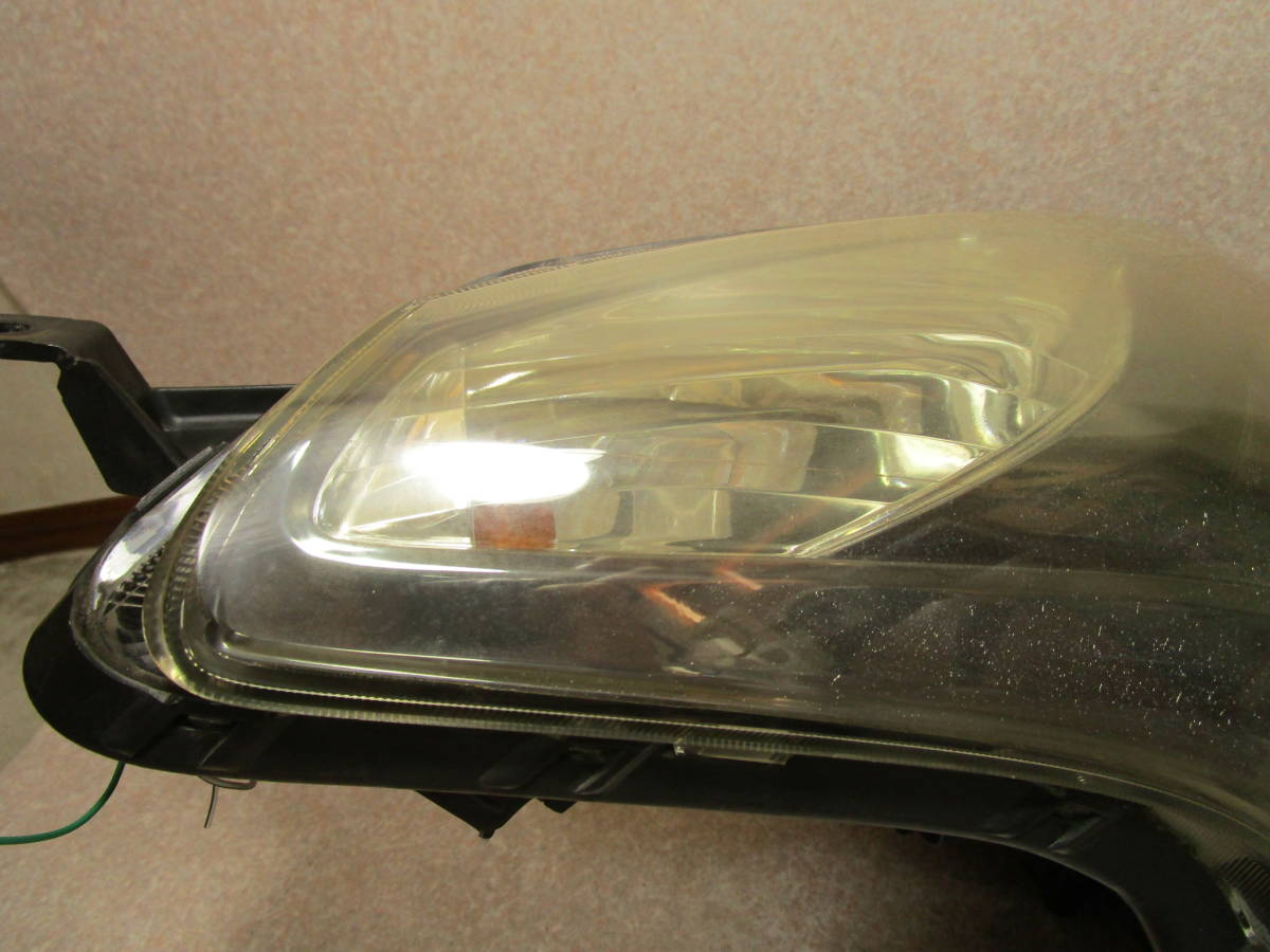 美品 ラクティス 純正 HID ヘッドライト ICHIKOH 52-190 左右 セット☆