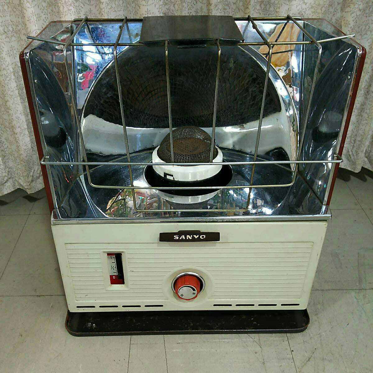 石油ストーブ サンヨー SANYO - 昭和レトロ ストーブ ストーブの通販 