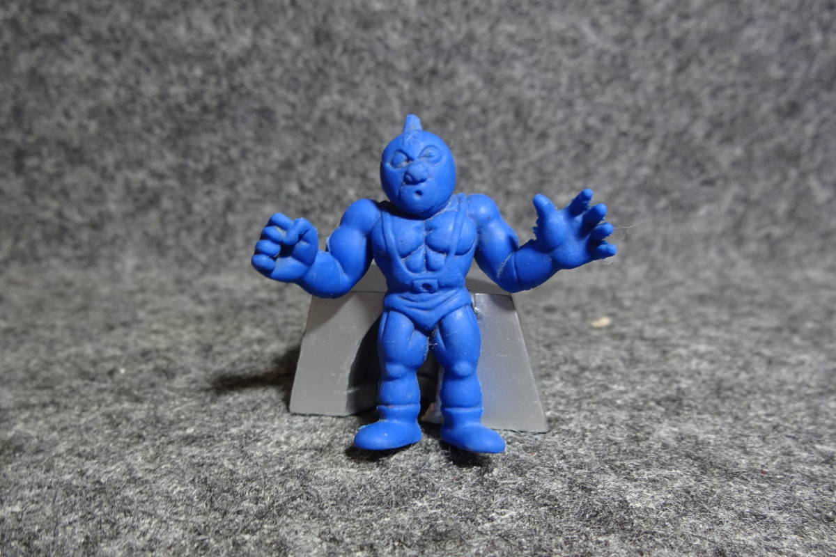 キン肉マン キン消し キンケシ 濃い青色 レアカラー レア色 当時物 キン肉マン 売買されたオークション情報 Yahooの商品情報をアーカイブ公開 オークファン Aucfan Com