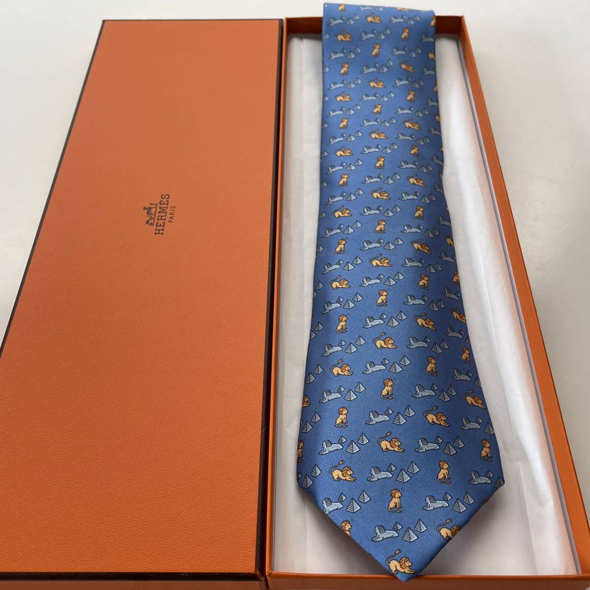 エルメス（HERMES） ネイビースフィンクスライオンデザインネクタイ