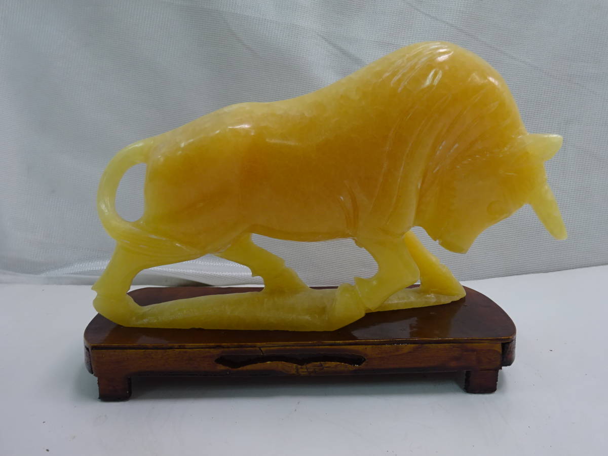 定番，格安 QAZ9176 中国美術 黄玉 件 牛 石彫刻 置物 約1.5kg(東洋彫刻)｜売買されたオークション情報、yahooの商品情報をアーカイブ公開 - オークファン その他