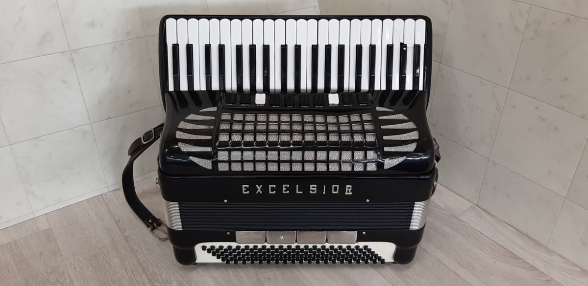 101S58□EXCELSIOR アコーディオン Model.811□ EXCELSIOR USED Excelsior