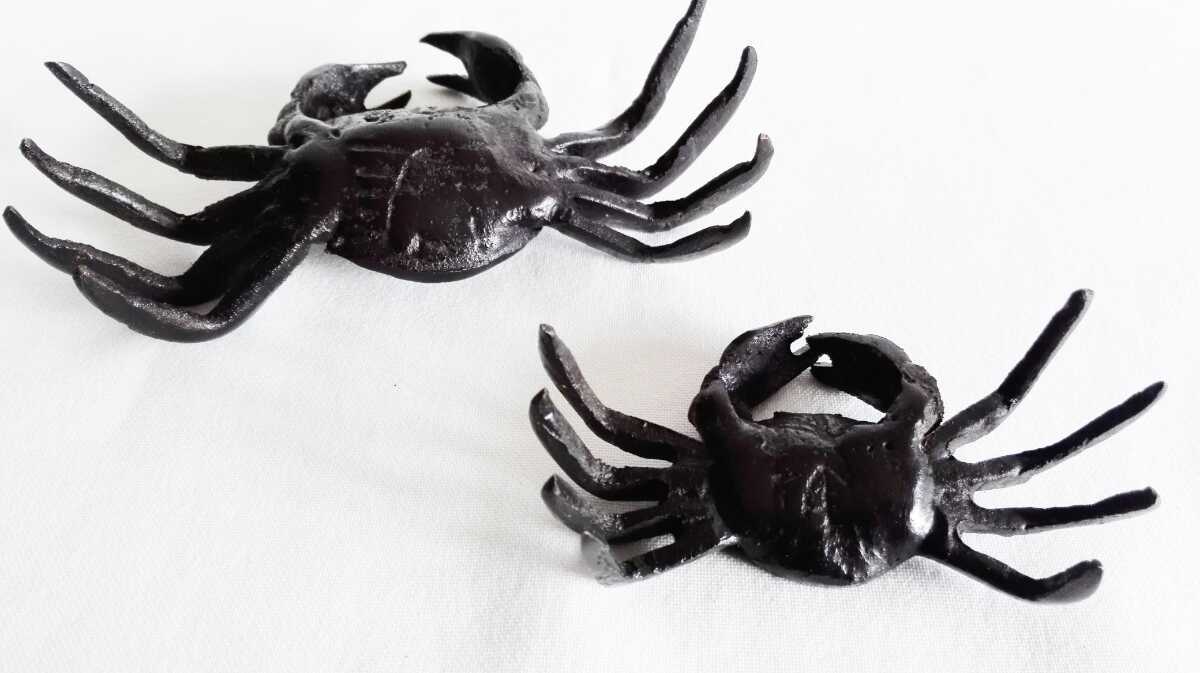 鋳物 置物 オブジェ 鉄製品 蟹 二個 中古☆02P-797 【公式通販】