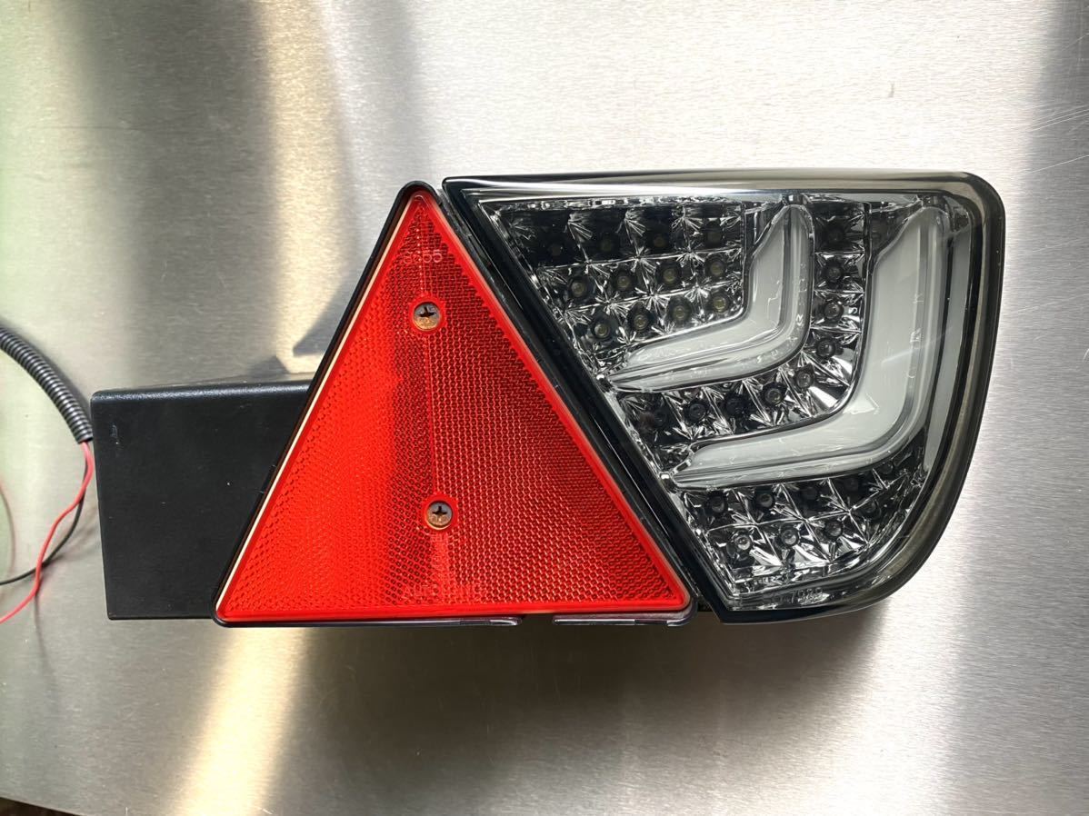 ソレックス　 ZERO500用 　アドバンスト LEDコンビネーションテールランプ ワイド用 ST-122 右側