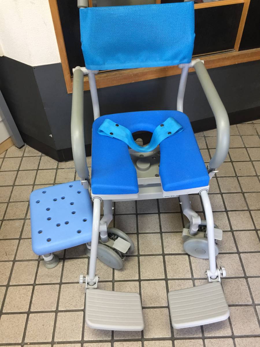 介護用品 ミキ シャワー キャリー 車椅子 お 風呂 どうやって MiKi