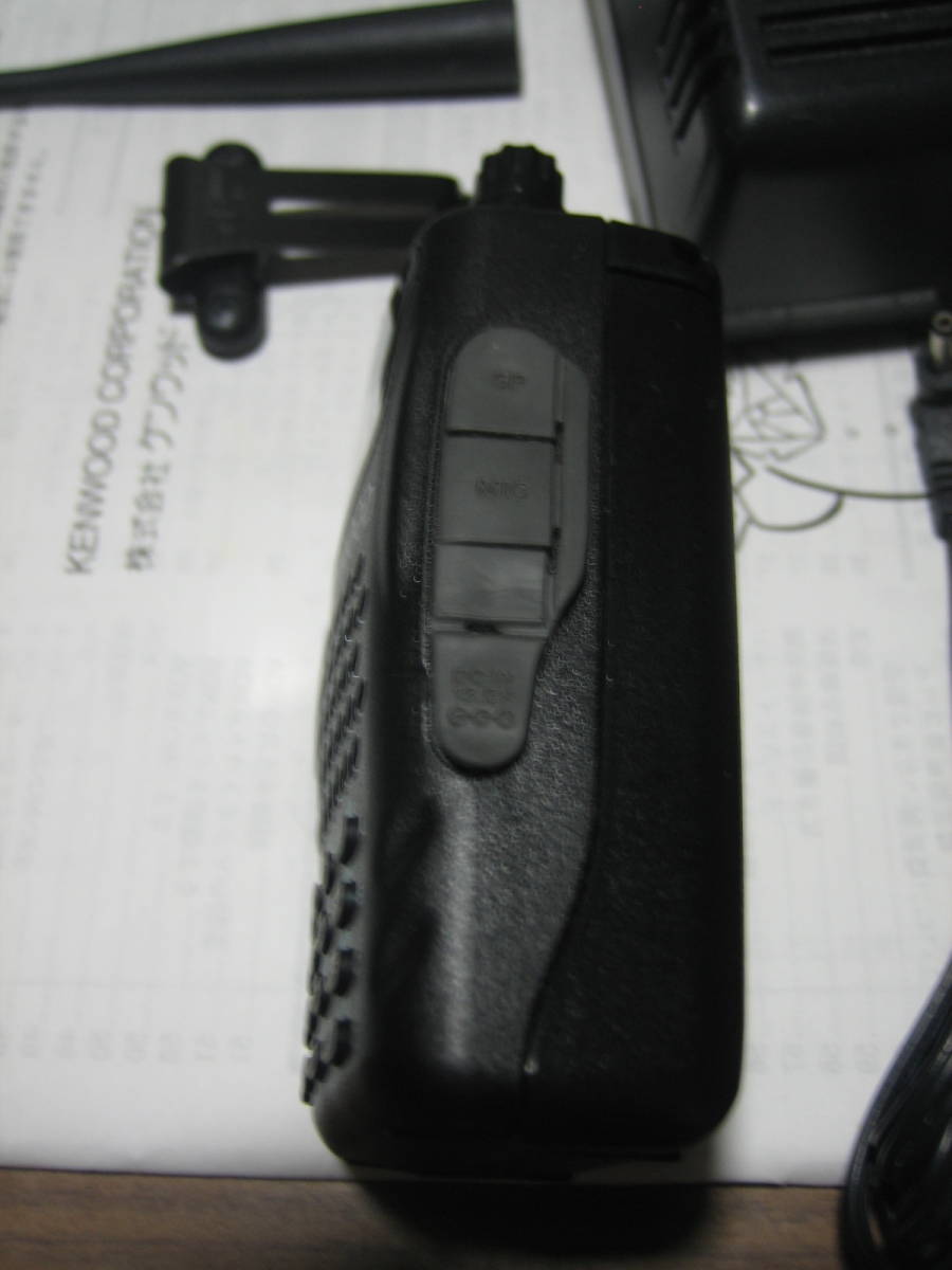 TH-F7 ケンウッド 144/430MHz帯デュアルバンド ハンディトランシーバー