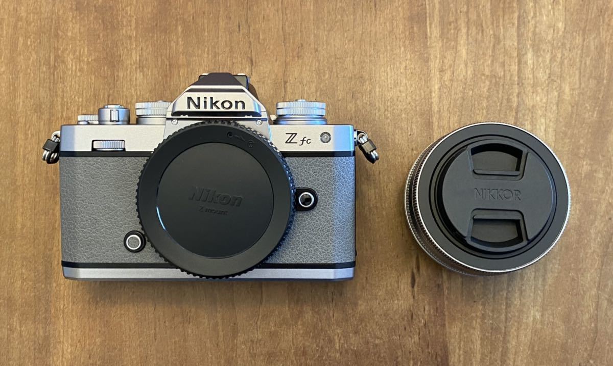 Nikon Zfc 16-50 VR SL レンズキット、エクステンショングリップ Z fc