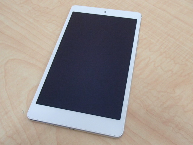 au SONY Xperia Z4 Tablet SOT31 ホワイト SIMロック解除済