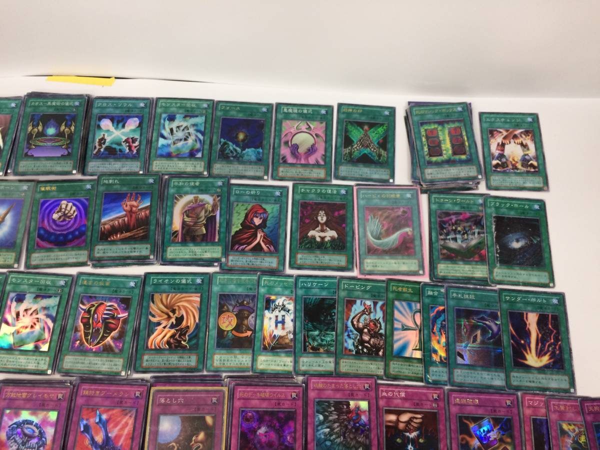 遊戯王 カードゲーム トレカ まとめ売り 旧カード 心変わり 天使のサイコロ 現世と冥界の逆転 真紅眼の黒竜 他 No 6 76 50 0 セット まとめ売り 売買されたオークション情報 Yahooの商品情報をアーカイブ公開 オークファン Aucfan Com
