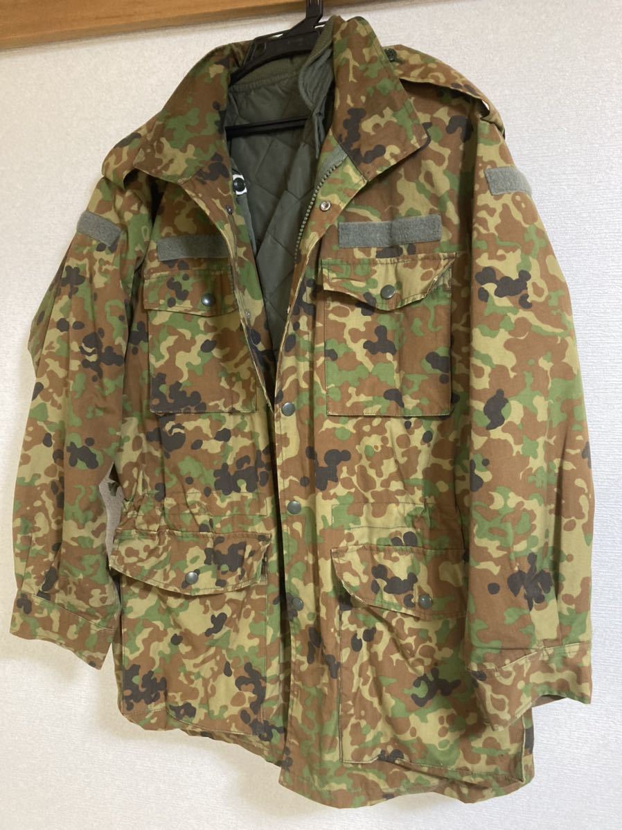 【を】陸上自衛隊・防寒戦闘外被・Lサイズ PX品】陸上自衛隊 防寒戦闘外被 Lサイズ 冬季迷彩 ミリタリー 戦闘服