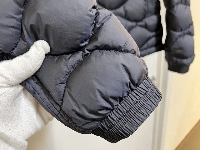 大日堂 MONCLER モンクレール MORANDIERES 