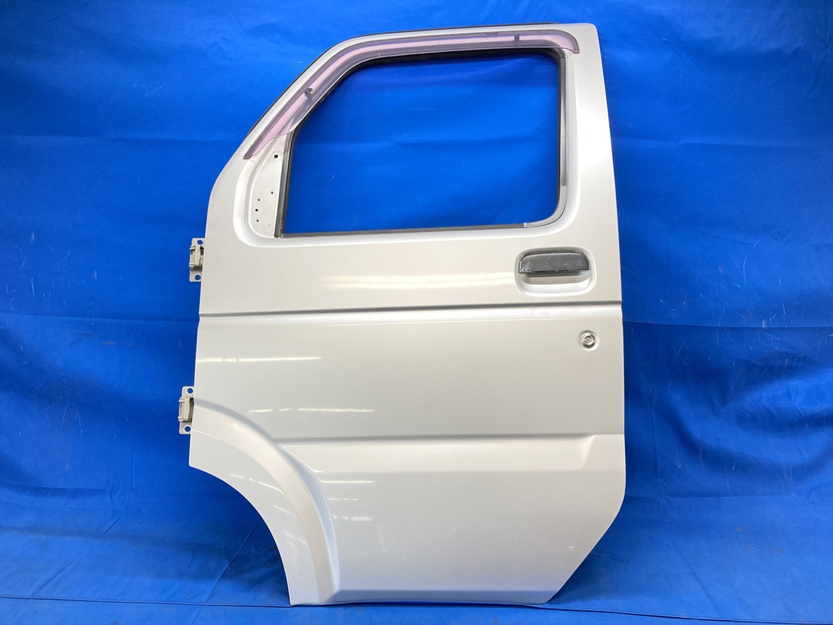 全国無料，大人気 スズキ キャリィトラック DA63T フロント左ドア バイザー付 手巻き シルバー Z2S G-11197 個人宅配送不可(サイド)｜売買されたオークション情報、yahooの商品情報をアーカイブ公開 - オークファン スズキ用