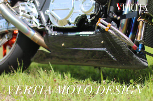 VERTIA 希少 Z900RS FRP製 アンダーカウル ステー付 VERTIA