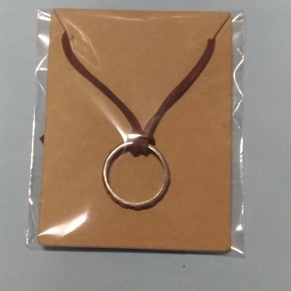 送料84円 ネイサン ドレイクの指輪のネックレス アンチャーテッド ネックレス 売買されたオークション情報 Yahooの商品情報をアーカイブ公開 オークファン Aucfan Com