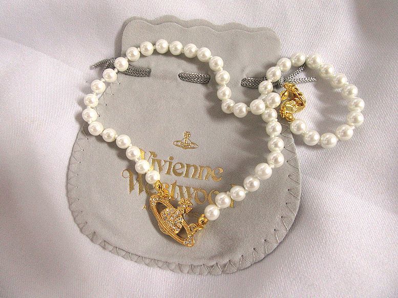 新品 Vivienne Westwood ミニバスレリーフパール チョーカー 