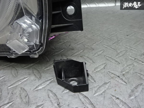 スズキ 純正 JB64W ジムニー LED ヘッドライト ヘッドランプ 右側 右 運転席側 KOITO 100-5938G 点灯OK レンズ割れ無し 訳有品 即納 棚21-4 JB64W ジムニー 純正 ★美品★ レンズ プロジェクター