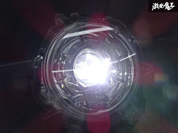 スズキ 純正 JB64W ジムニー LED ヘッドライト ヘッドランプ 右側 右 運転席側 KOITO 100-5938G 点灯OK レンズ割れ無し 訳有品 即納 棚21-4 JB64W ジムニー 純正 ★美品★ レンズ プロジェクター
