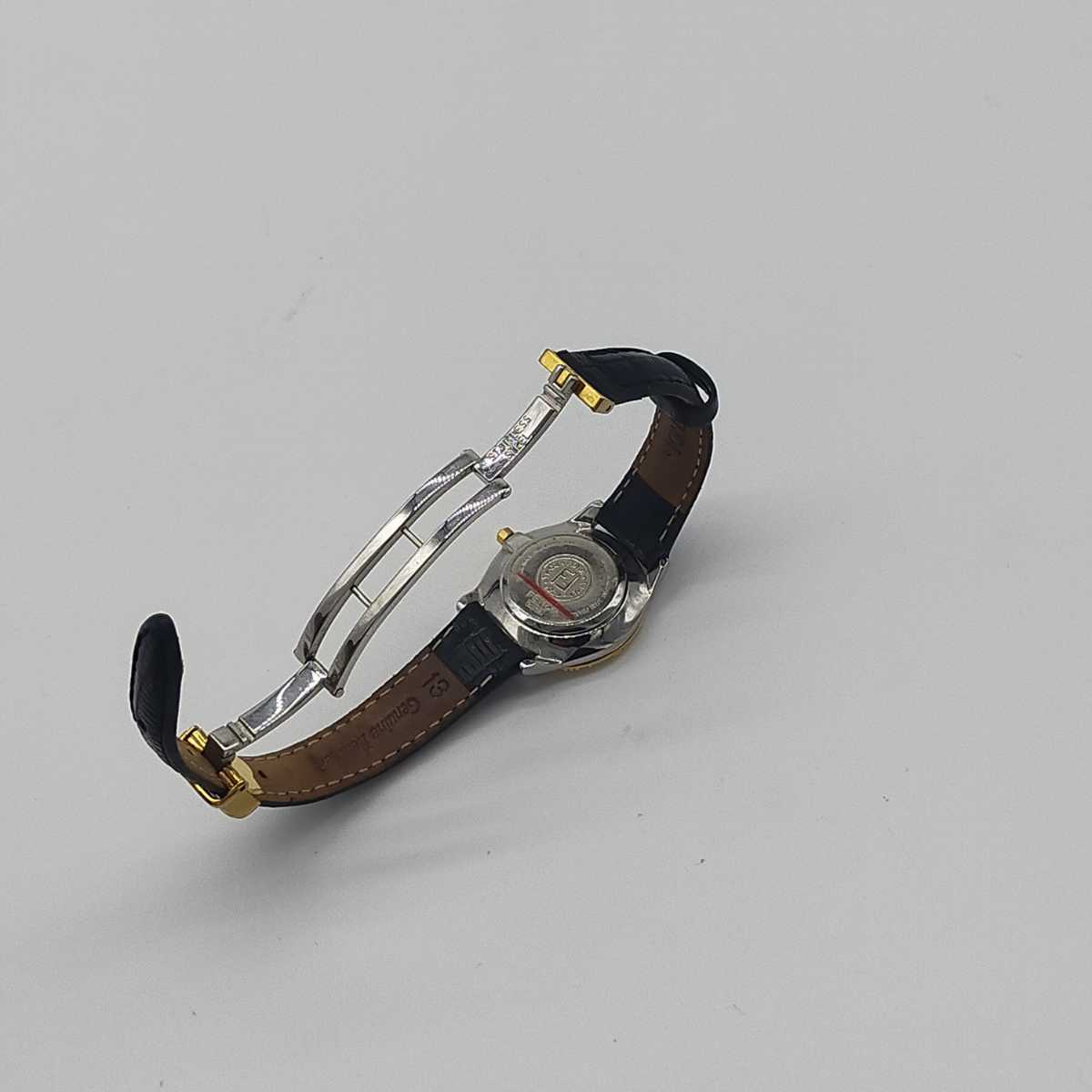 FENDI クォーツ 動作品 フェンディ美品 ズッカ柄 FFロゴ 2000L