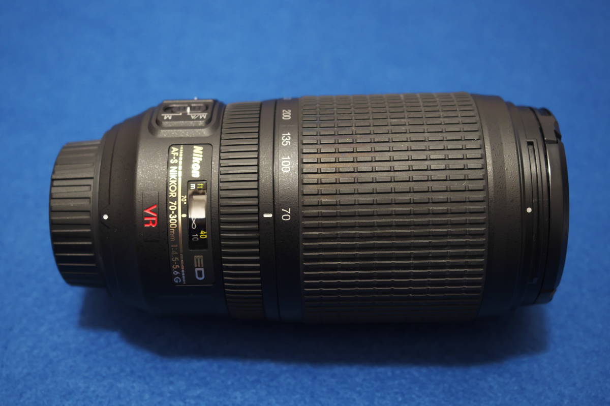 【美品】Nikon ニコン AF-S VR Zoom-Nikkor 70-300mm f/4.5-5.6G IF-ED【フード、レンズキャップ前後、箱、説明書、保証書付ワンオーナー】