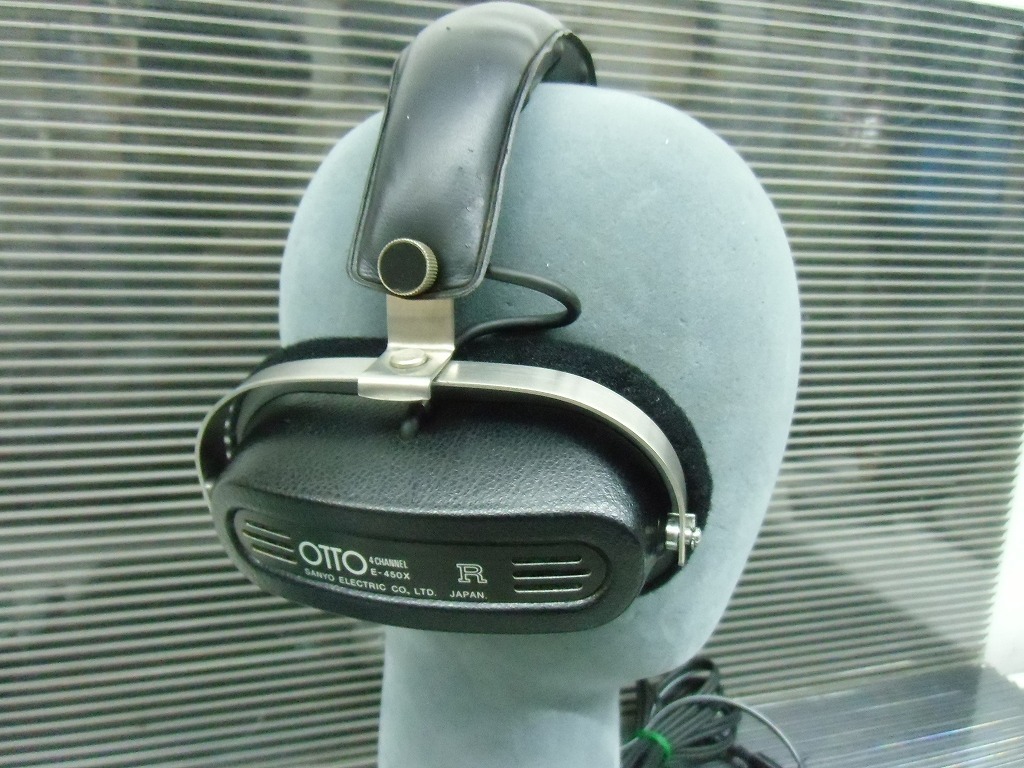 管889 ステレオヘッドホン SANYO OTTO 4チャンネル E-450X レトロ