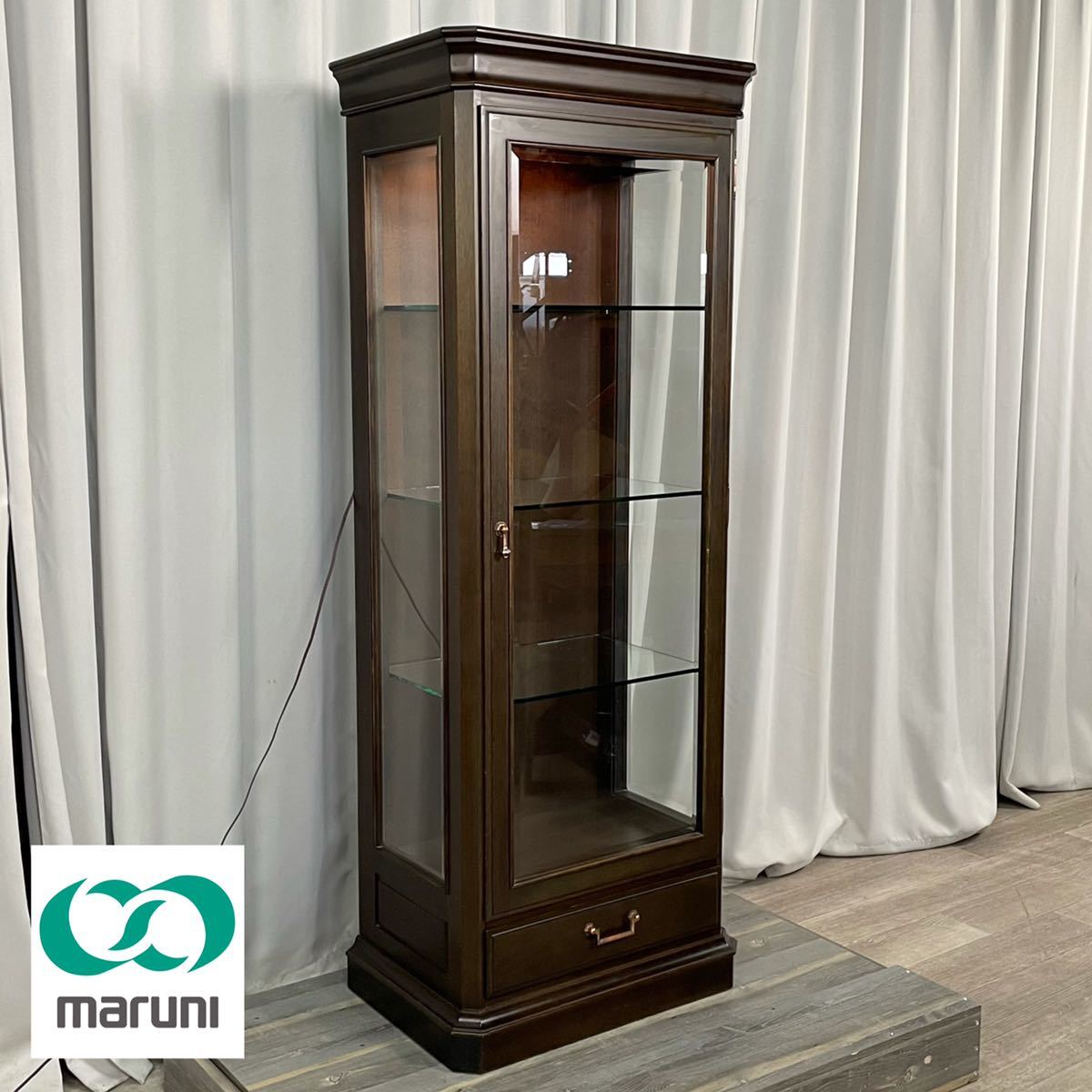 マルニ】地中海シリーズ 照明付 飾り棚 ガラスキャビネット ハイボード