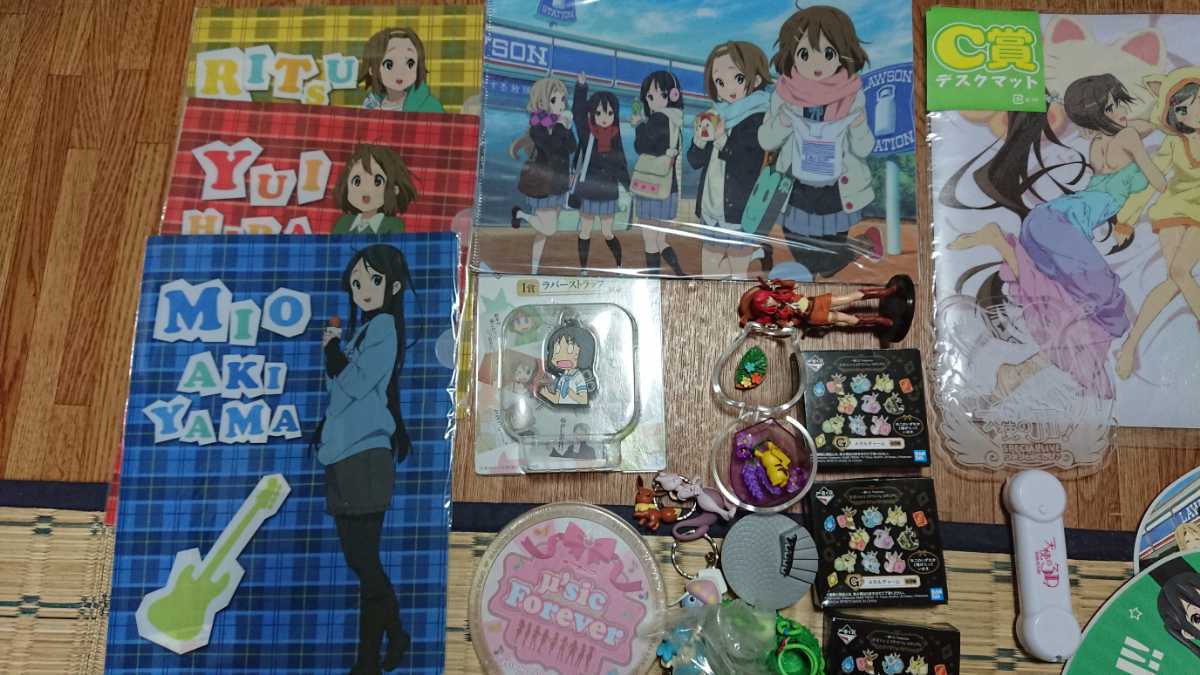 ジャンク 雑貨 けいおん ポケモン 変態王子 日常 ひぐらし Fate 五等分の花嫁 他 ポストカード クリアファイル キーホルダー マット 他 コミック アニメグッズ 売買されたオークション情報 Yahooの商品情報をアーカイブ公開 オークファン Aucfan Com