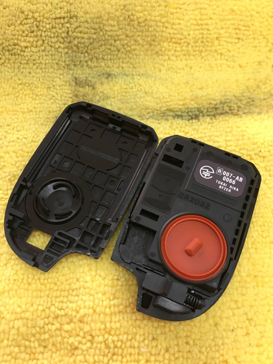 車 トヨタ 純正スマートキー 200系ハイエース、レジアスエース007-AB0065