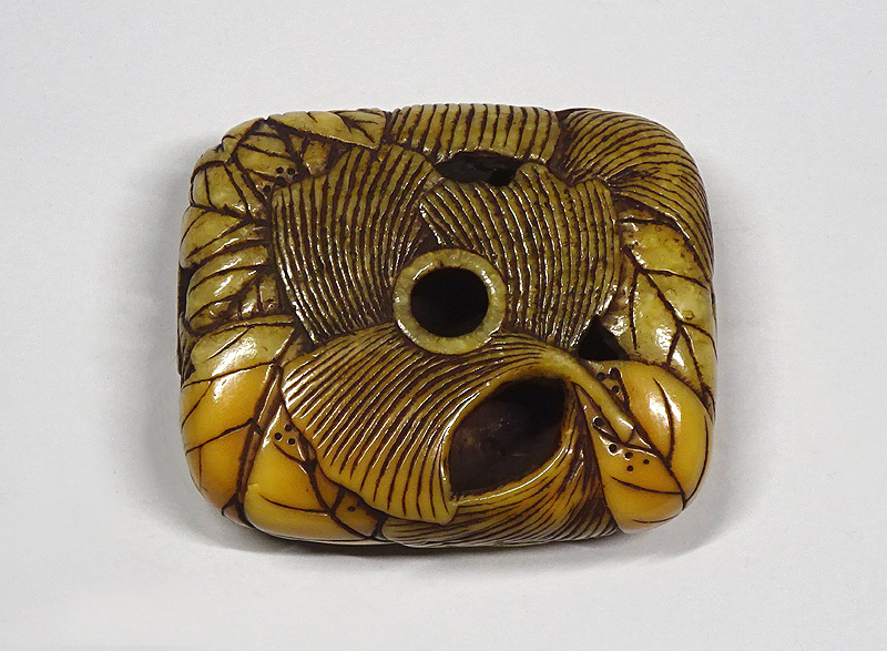 緑屋i□ 時代物 海象牙(セイウチ牙) 細密花蝶彫 根付 饅頭根付 提げ物  