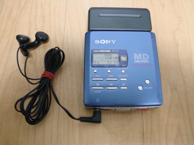 SONY MD WALKMAN ☆ MZ-R55 ☆ 動作確認すみ ソニー MDプレーヤー 録音