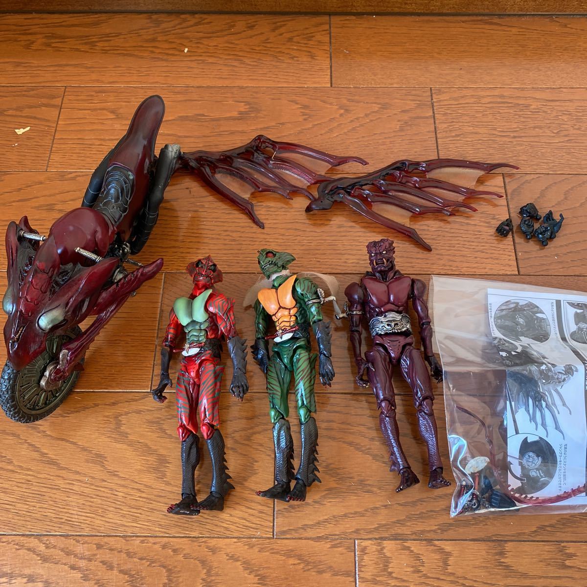 SALE，お買い得 SIC仮面ライダーアマゾン&十面鬼ゴルゴス ジャンクセット(仮面ライダーアマゾン)｜売買されたオークション情報、yahooの商品情報をアーカイブ公開 - オークファン 仮面ライダーアマゾン