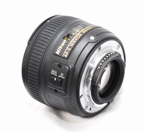 ニコン AF-S NIKKOR 50mm f⁄1.8G Nikon AF-S NIKKOR 50mm f⁄1.8G