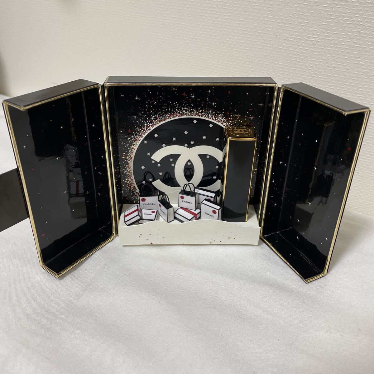 CHANEL シャネル　ルージュ アリュール ホリデー コフレ 2019 CHANEL ルージュアリュール ホリデー コフレ 2019 リップ未使用