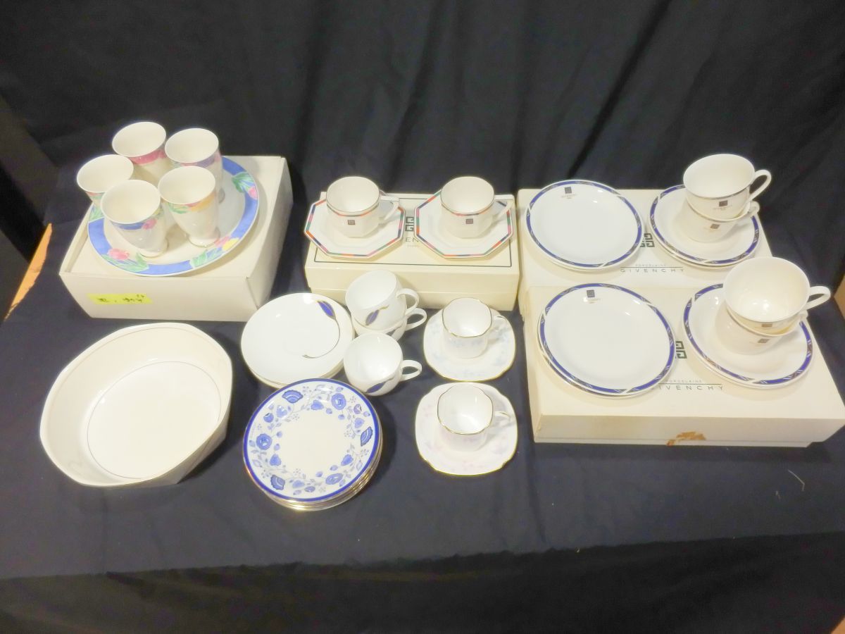 1円スタート 食器 計38点 GIVENCHY ジバンシィ/NINA RICCI ニナリッチ カップ&ソーサー 茶器 皿 プレート M6020