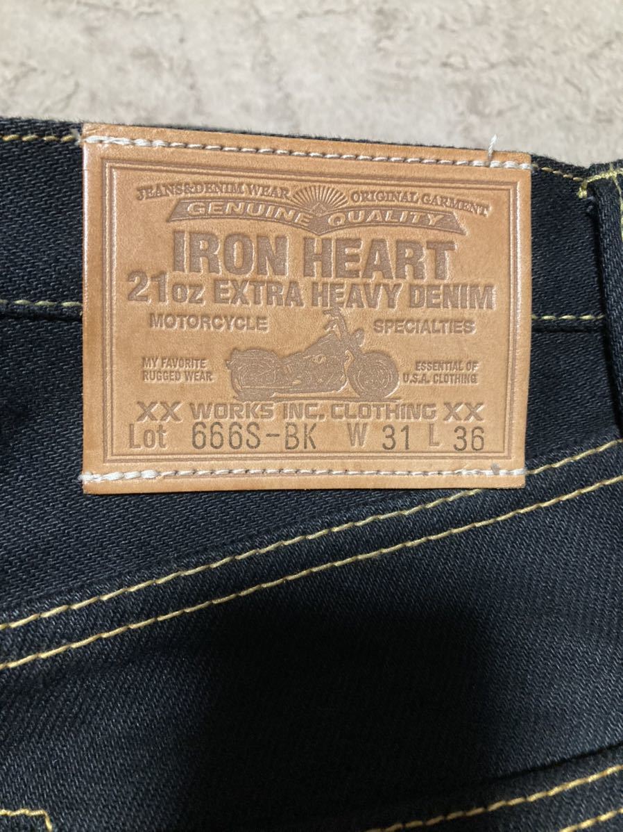 アイアンハート 21oz セルビッチブラックデニム スリムストレート Lot