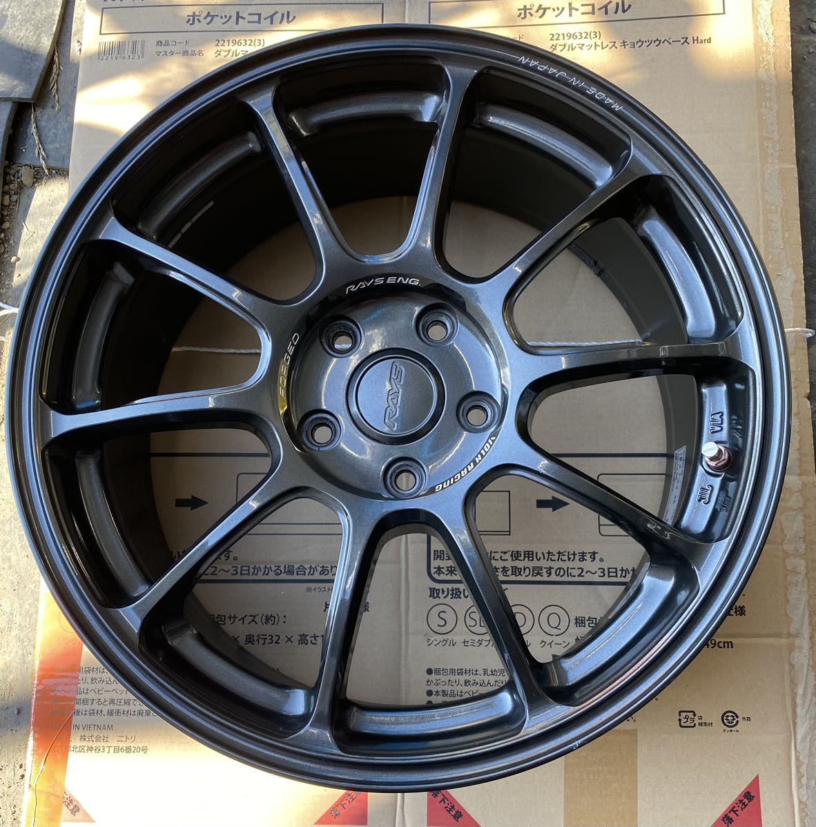 美品　Rays ボルグレーシング　ZE40