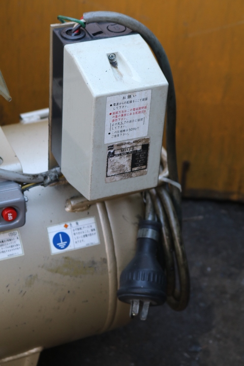 東芝 TOSCON エアーコンプレッサー SP10-22T7 2.2kW（3馬力） 200V 
