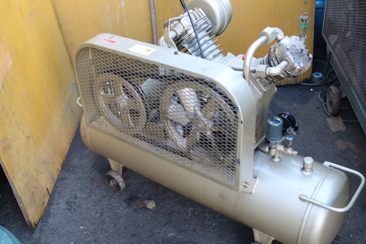 東芝 TOSCON エアーコンプレッサー SP10-22T7 2.2kW（3馬力） 200V 