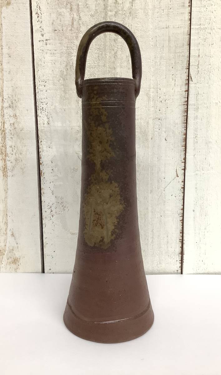 伝統工芸 工芸美術 美術陶器 岡山県「備前焼 手付き 一輪挿 陶峰 銘 在銘」花瓶 花器 花立 花生 古物 骨董 古美術 茶道 時代 藤原肇