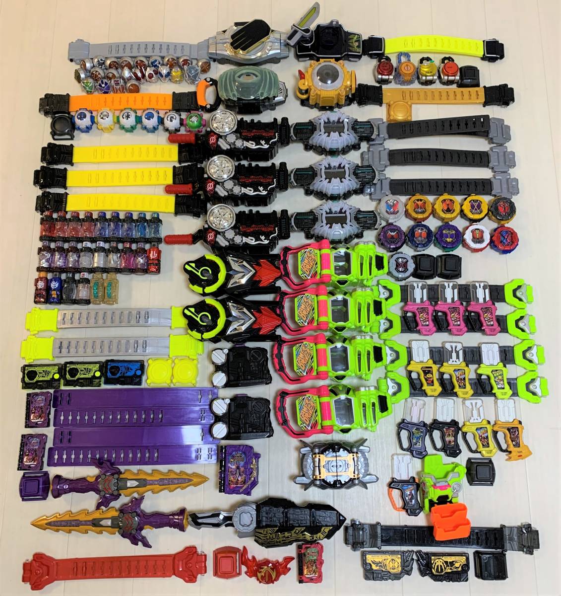 仮面ライダー変身ベルト まとめ売り セイバー、ゼロワン、エグゼイド